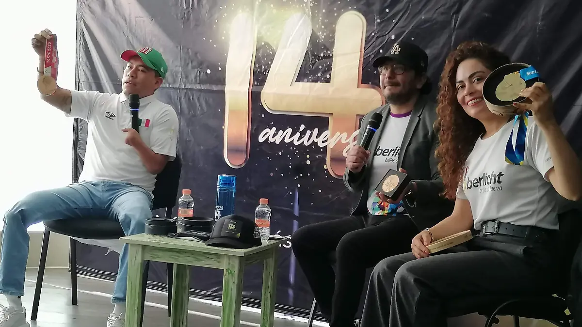 LEONARDO DE JESUS- MEDALLAS 