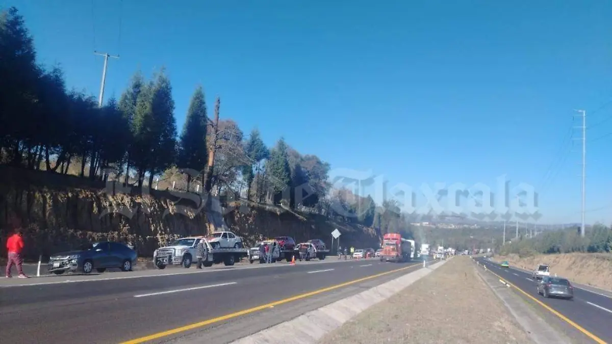 Marca Choque múltiple se registra en el libramiento Apizaco-Huamantla 3