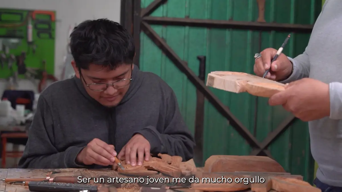 Ricardo Gassef jóvenes construyendo