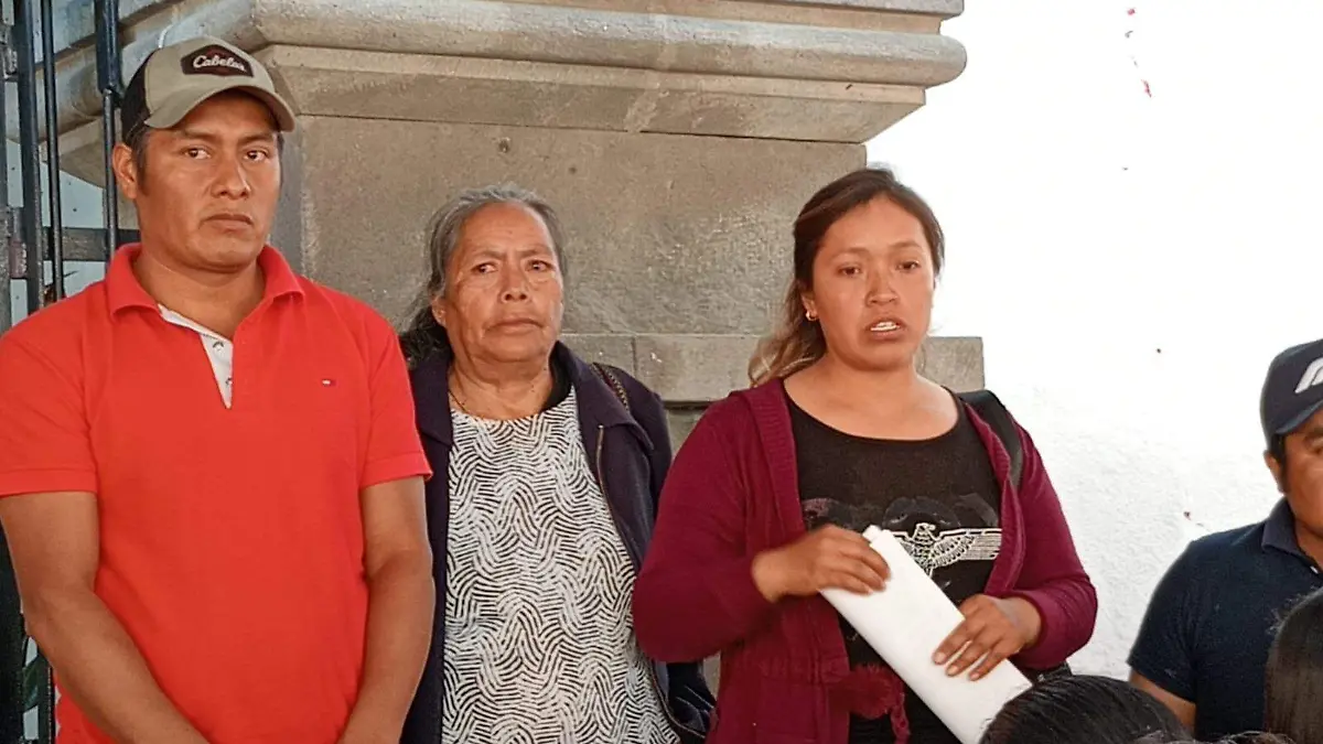 POBLADORES DE Zitlaltepec