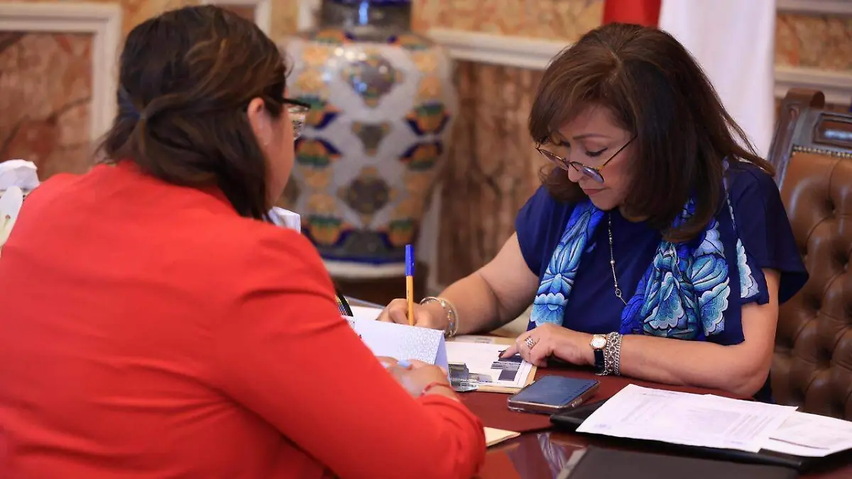 Audiencia palacio de gobierno 2