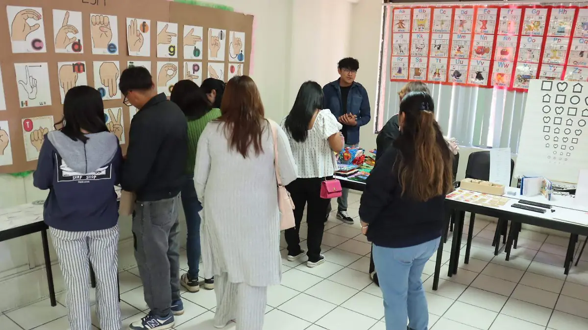 FERIA CIENCIAS DESARROLLO UATX 1