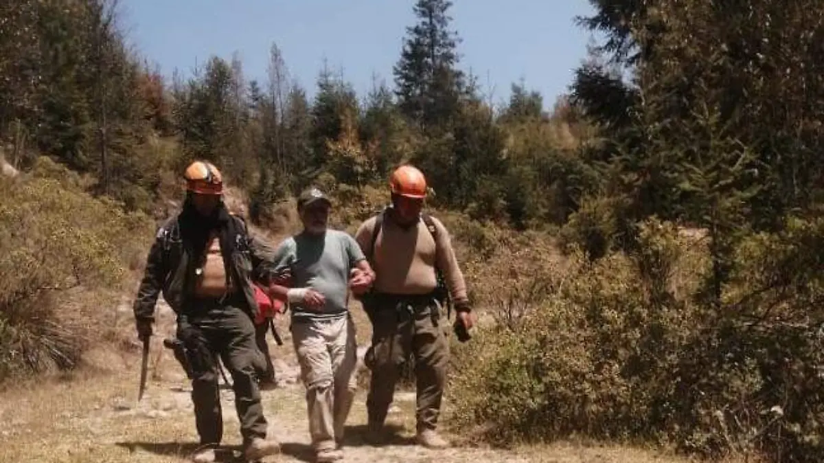 POLICÍAS Y DON PANCHO 