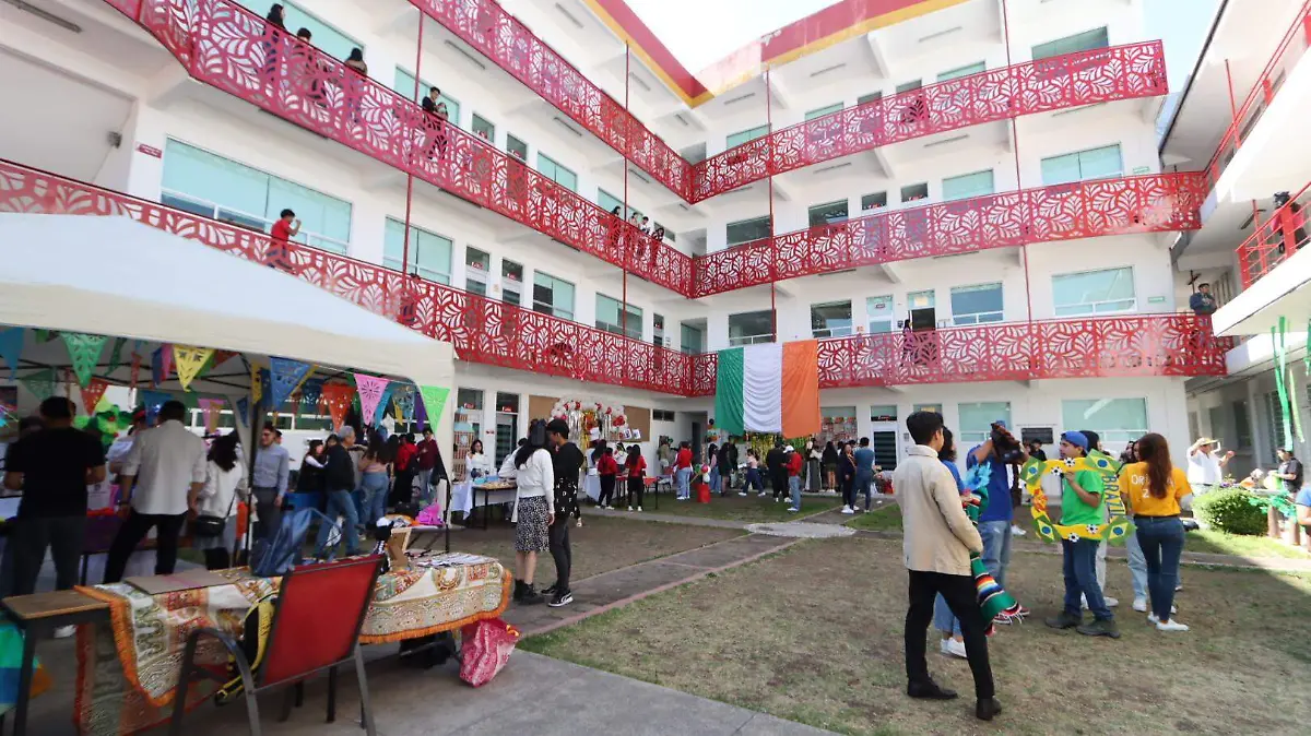 CELEBRACIÓN LENGUAS UATX 3