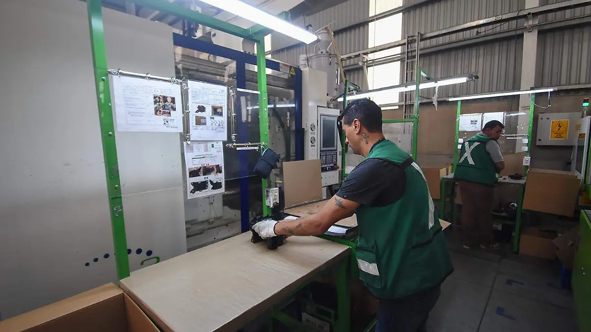 Clúster Empresas Aranceles (3)