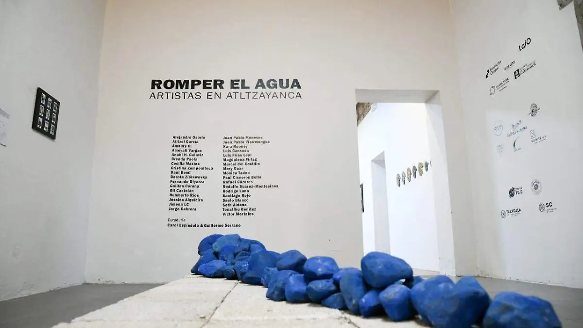 Romper el agua pieza inaugural