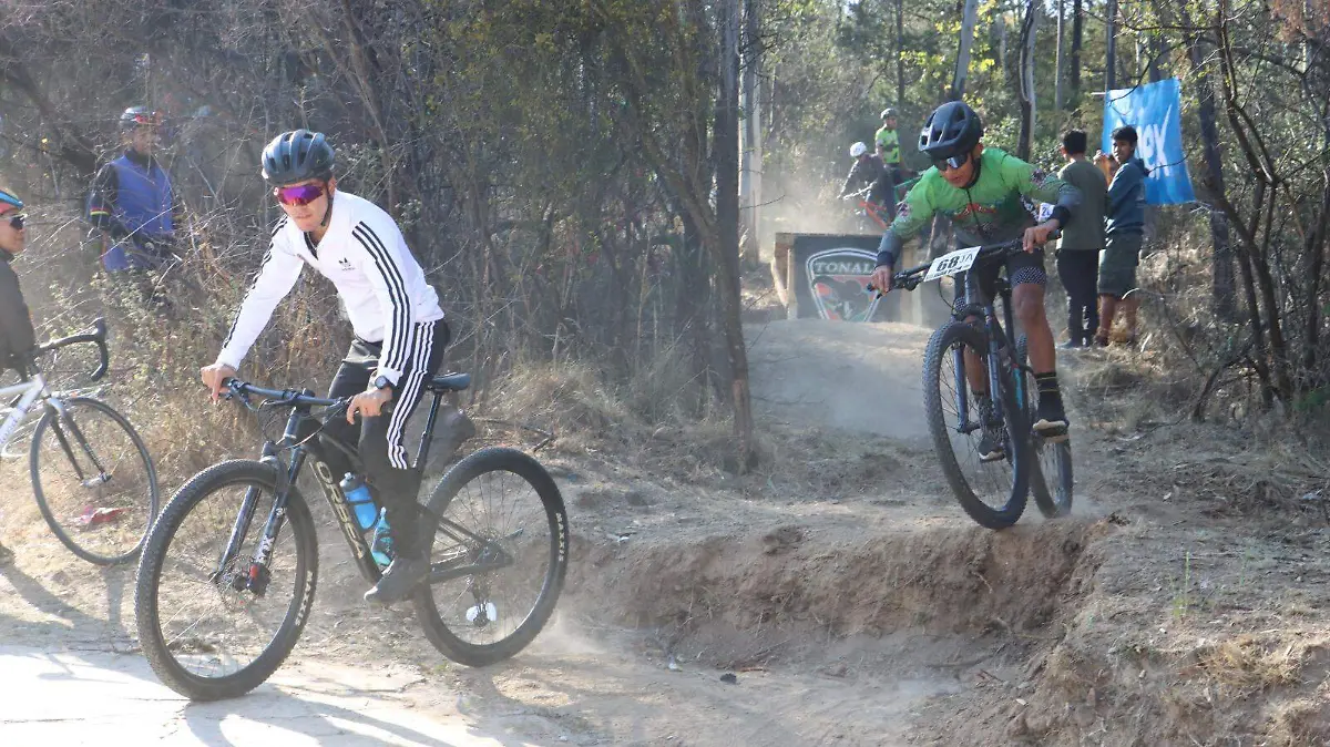 CICLISTAS DE 4 ESTADOS