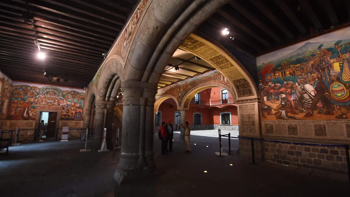 MURALES DE PALACIO