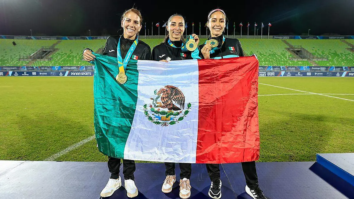 Tri Femenil se lleva el oro2