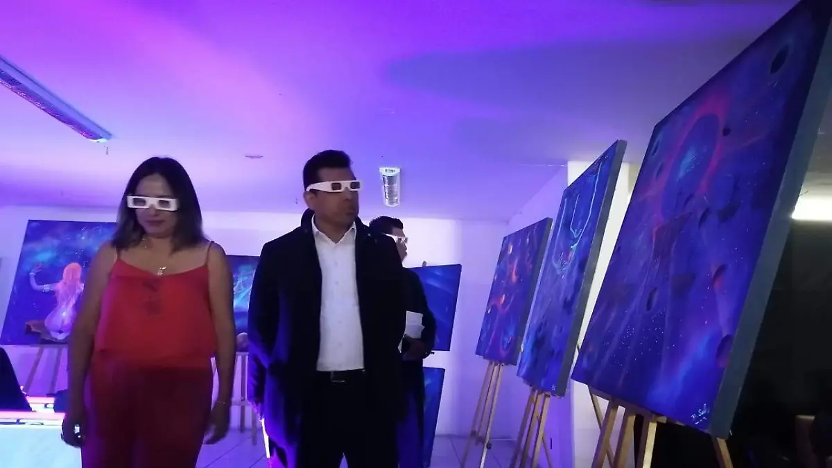 EXHIBICIÓN CÓSMICA MULTISENSORIAL 