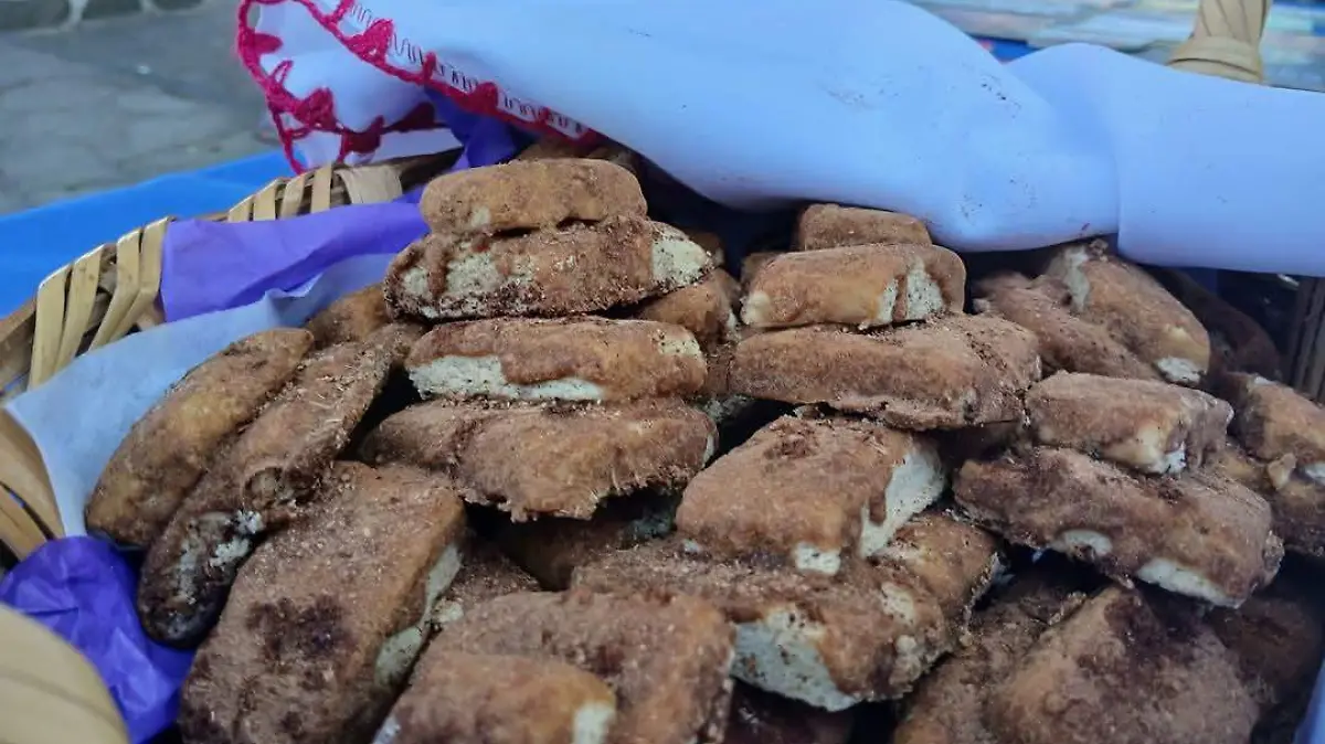 Muéganos en canasta 