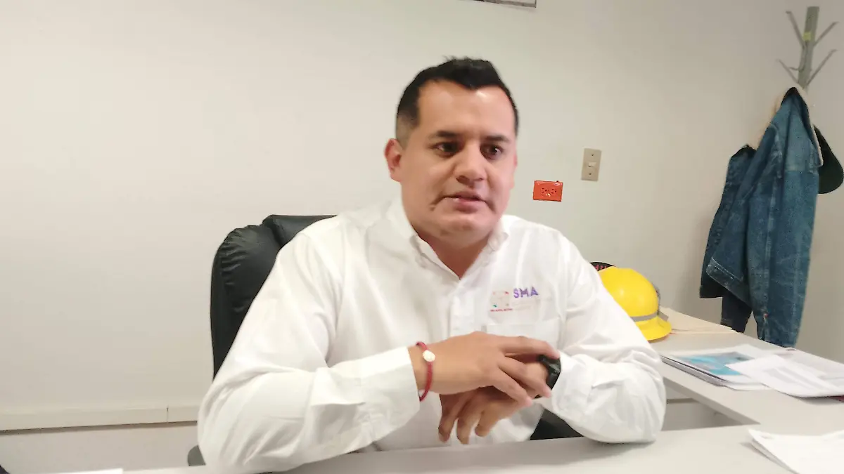 FUNCIONARIO DE LA SECRETARÍA DE MEDIO AMBIENTE