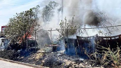 Incendio  corralón (1)