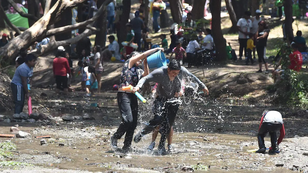 Sábado de gloria, diversión, entretenimiento