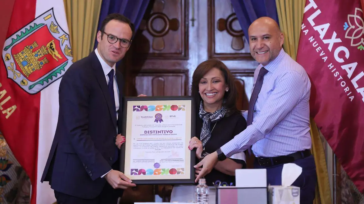 entrega de distintivos.