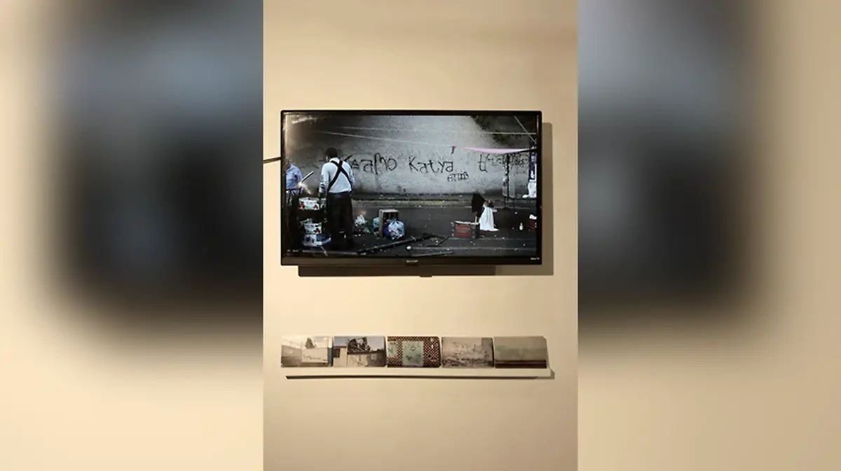 exposición dos líneas 2 2.