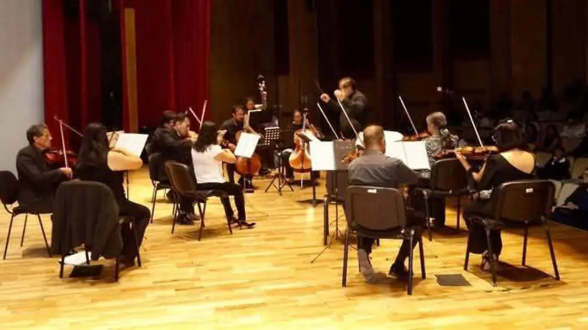 ORQUESTA SINFÓNICA UATX