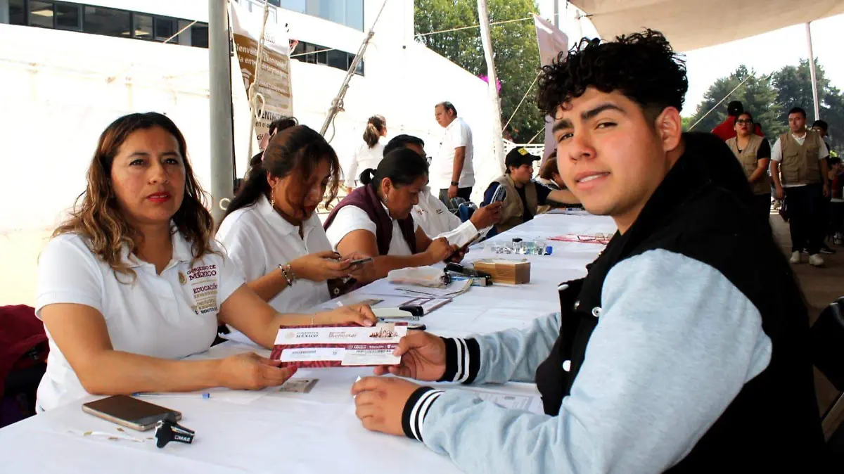 REGISTRO BECA UNIVERSIDAD