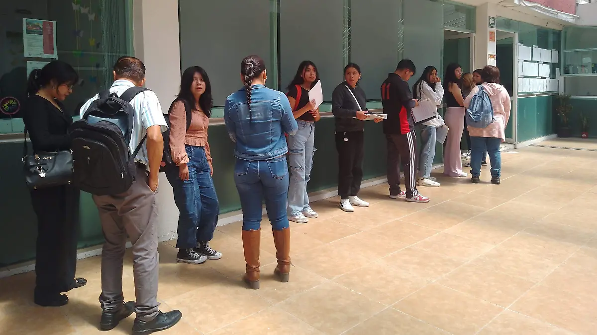 ENTREGA DOCUMENTOS ASPIRANTES UATX