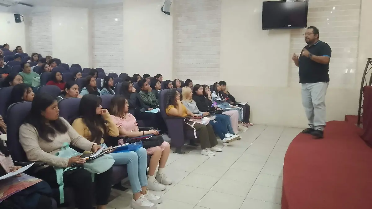 ENTREVISTA CIENCIAS EDUCACIÓN UATX