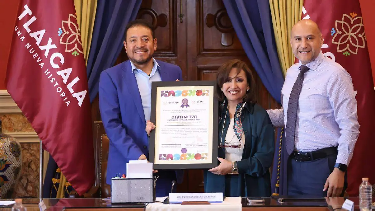 entrega reconocimientos a empresas (3).