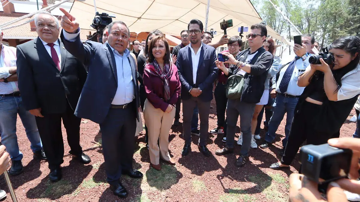 ENTREGA MAQUINARIA APIZACO 2