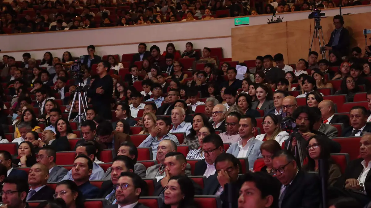 UATX CONGRESO DERECHO 4