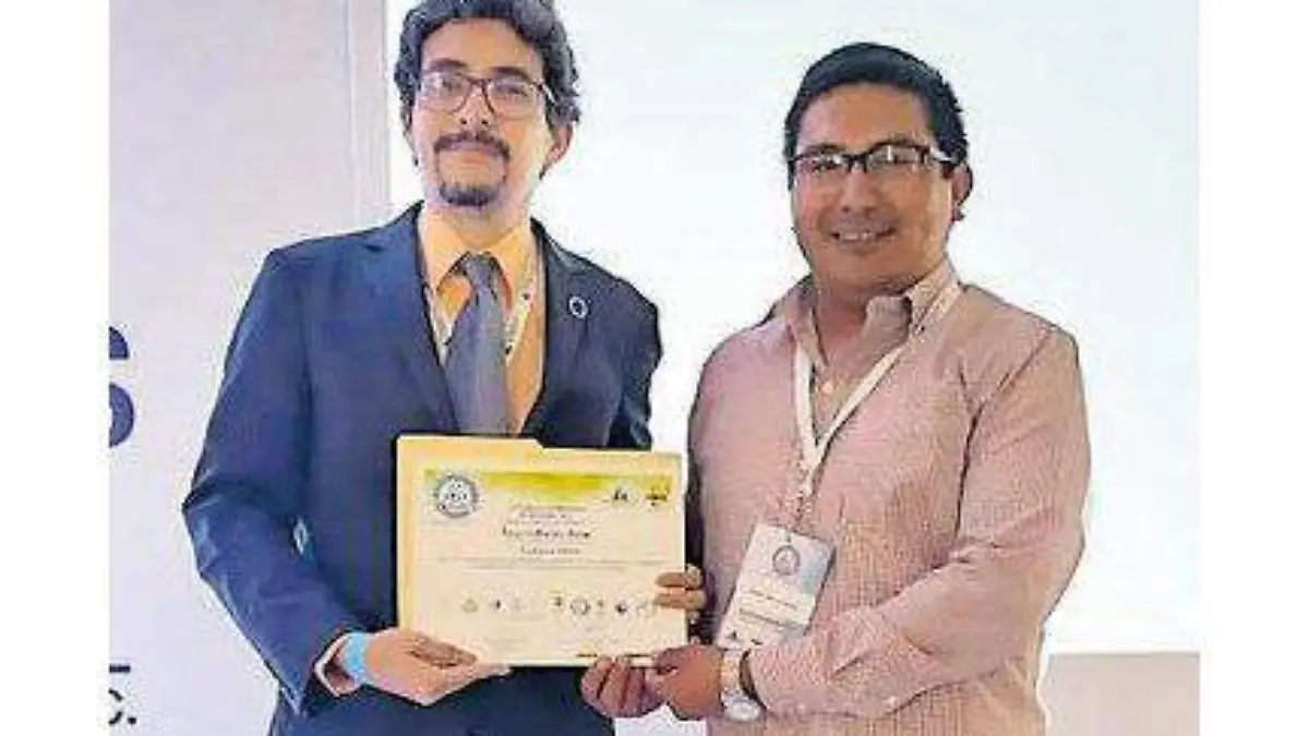 Investigadores del CTBC de la UATx obtuvieron el galardón en el evento nacional sobre diabetes Cortesía UATx