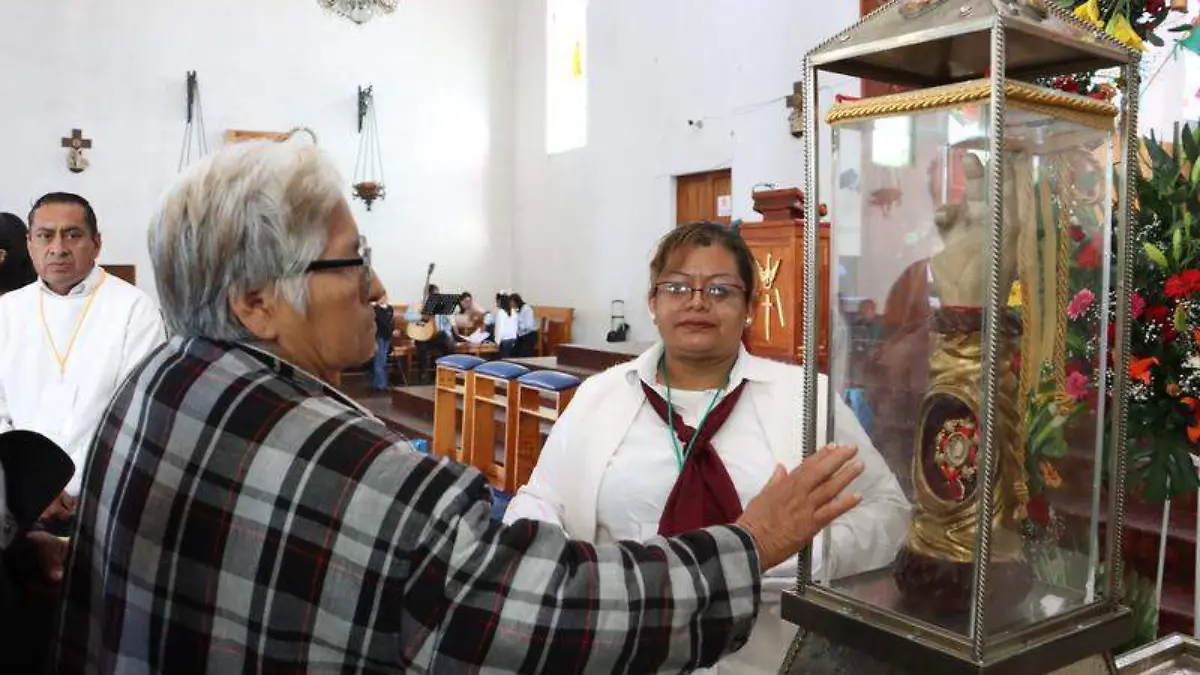 reciben la reliquia de San Judas Tadeo en Huamantla