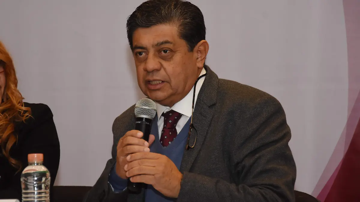 ALBERTO JONGITUD FALCÓN 02