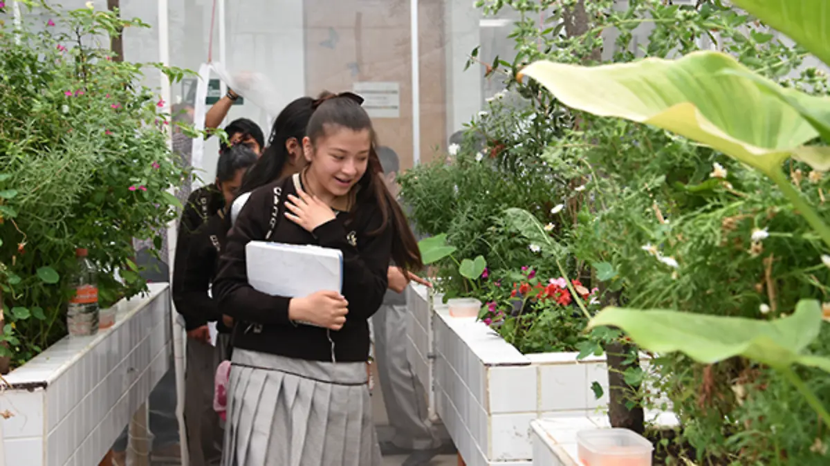 VISITA-DE-ESTUDIANTES-(2)