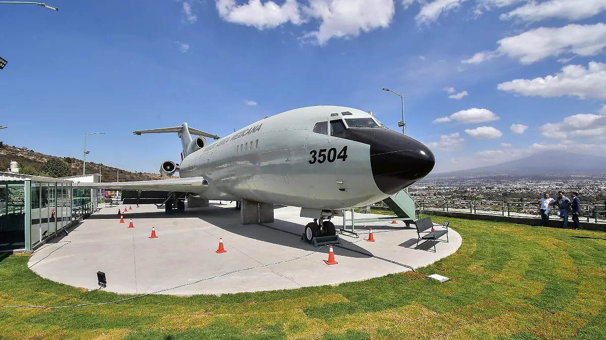 AVION (13)