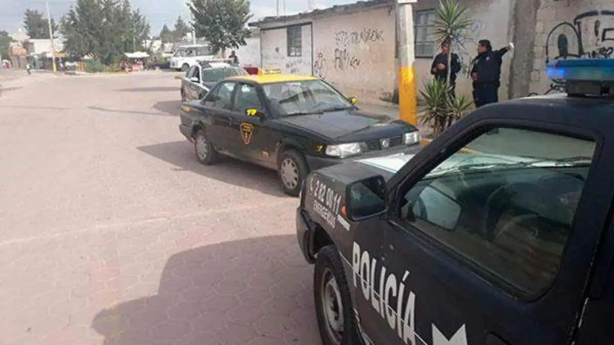 LA-POLICIA