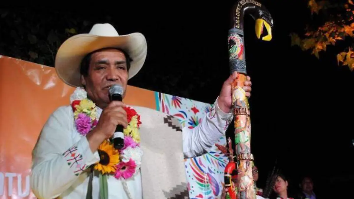 baston de mando amlo  (3)