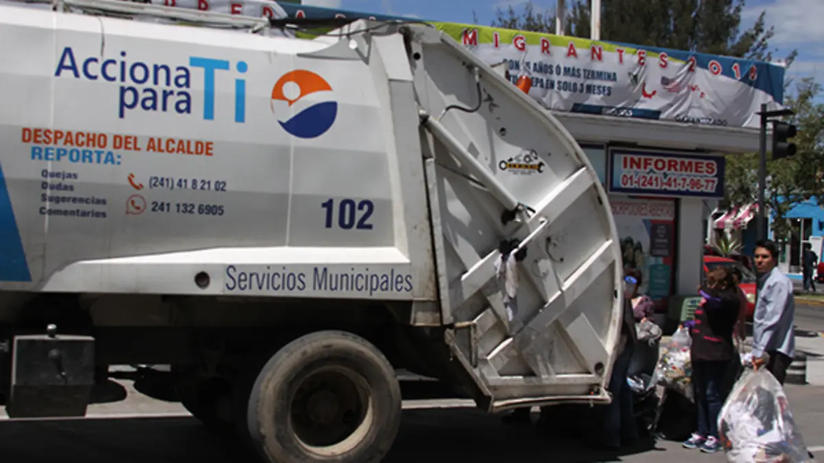 MÁS-DE-100