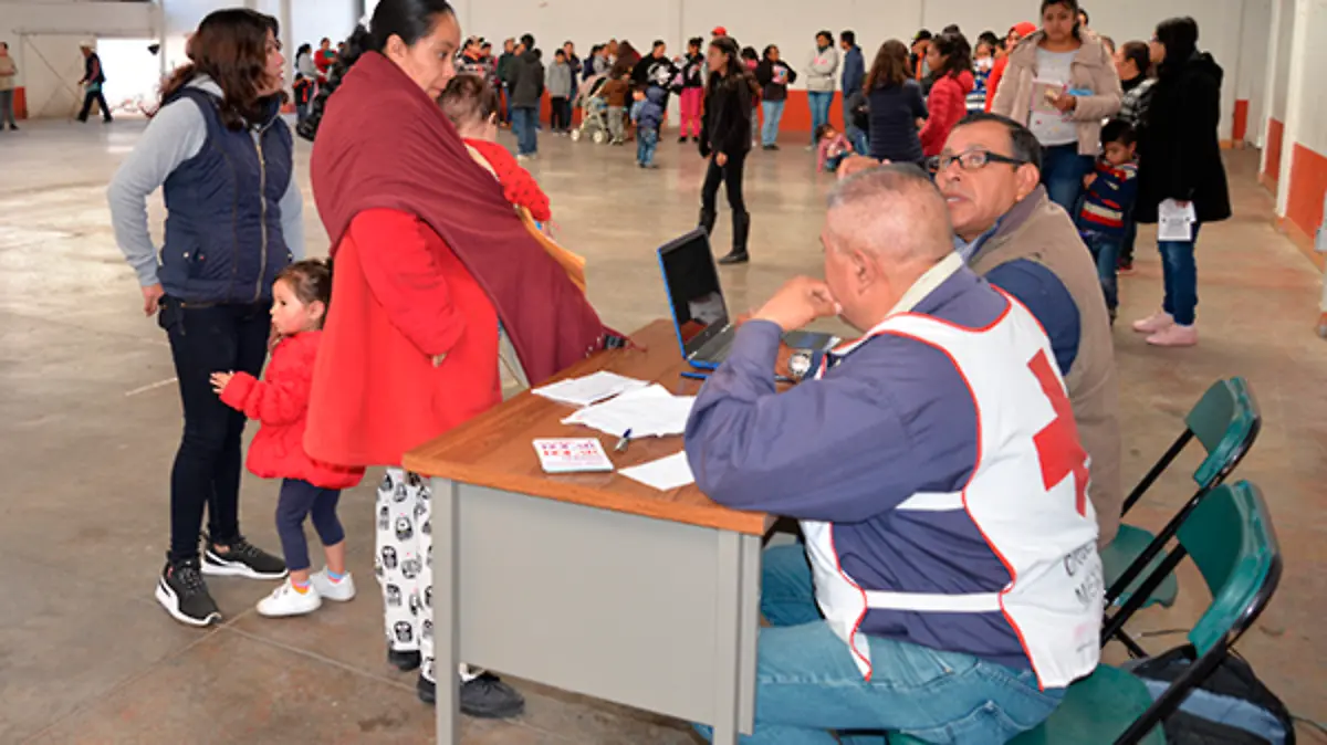 Decenas-de-estudiantes-1