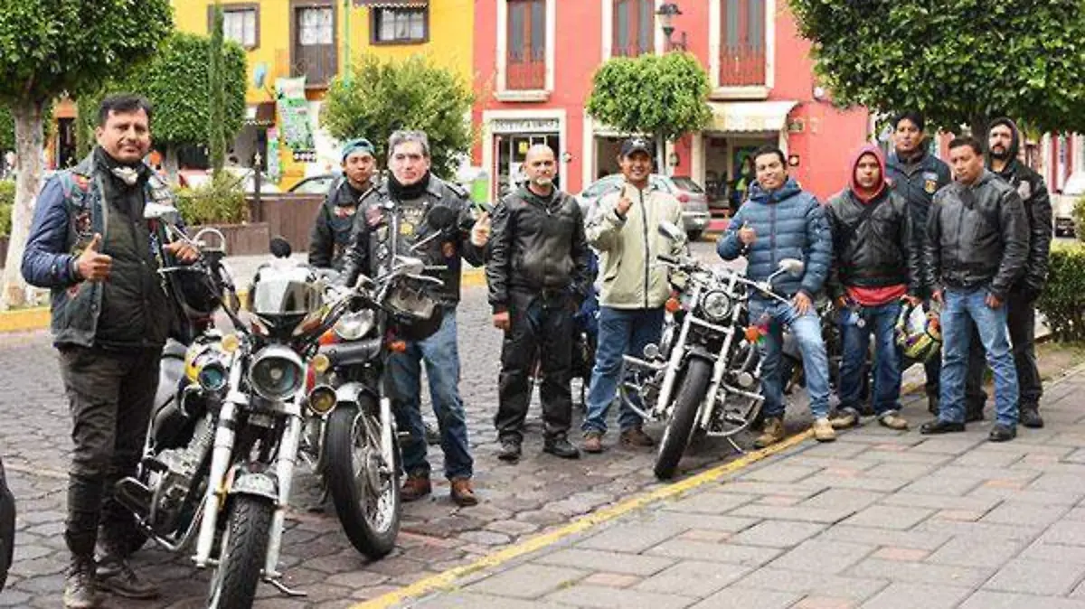 MOTOCICLISTAS-(1)