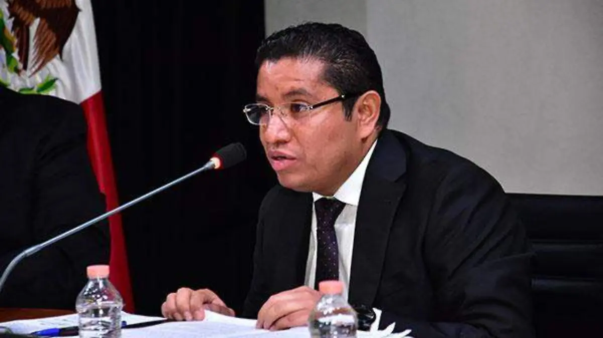 LUIS