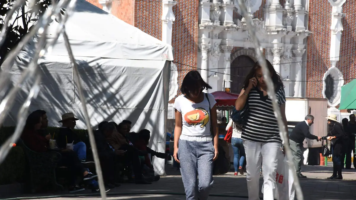 MUJERES 1