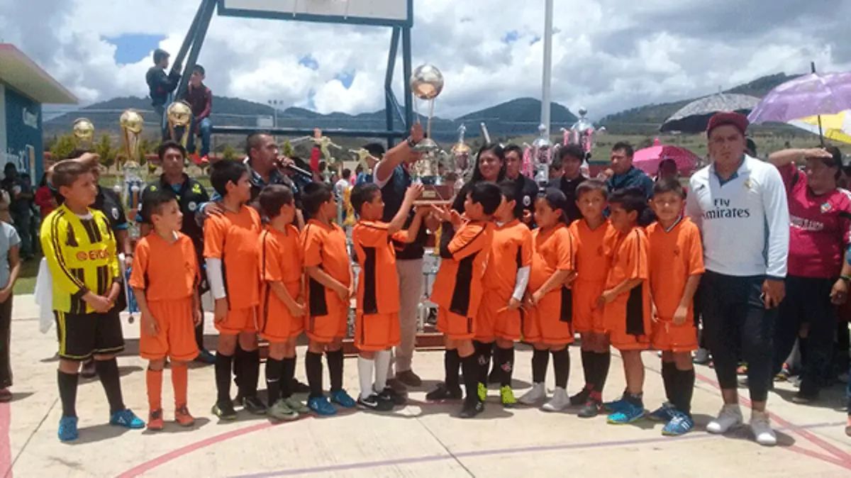 2-LEONES