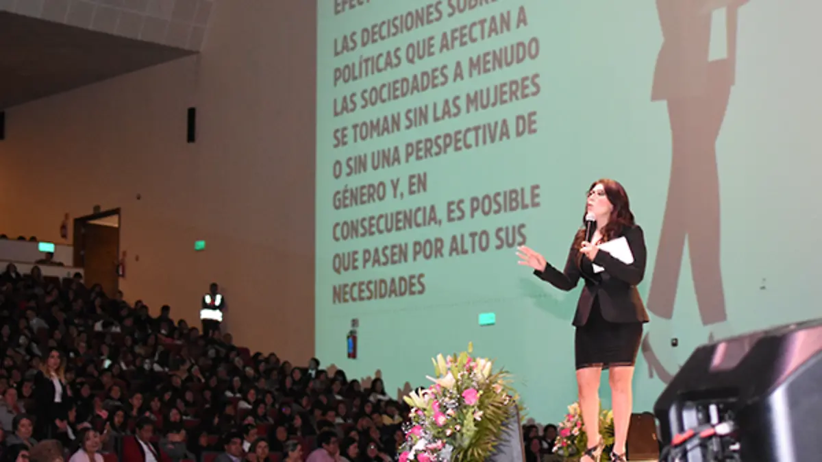 ALEJANDRA-RAMÍREZ-ORTÍZ-(1)