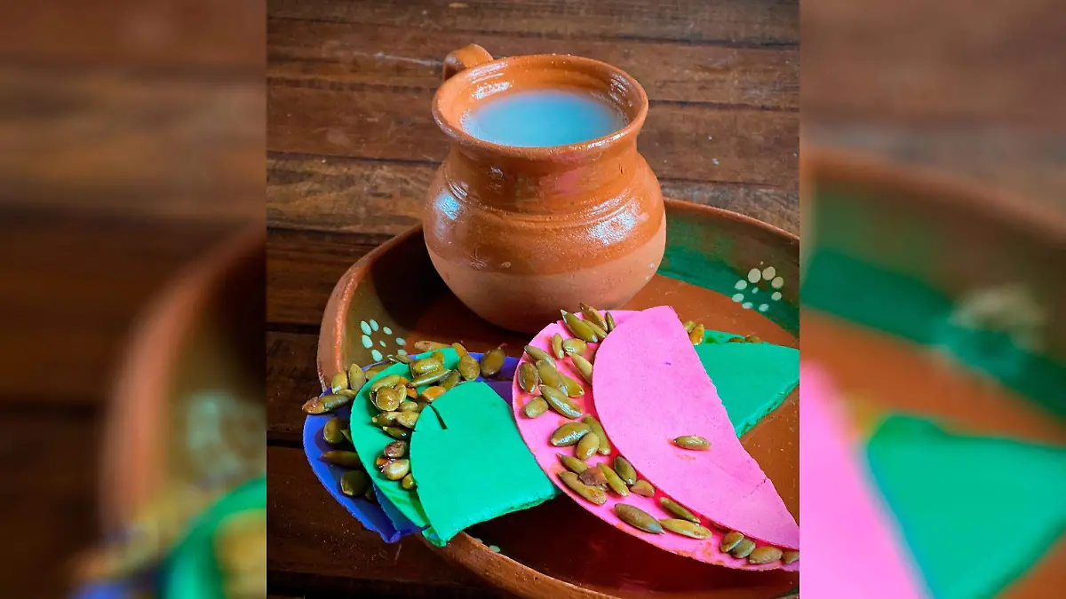 Atole-y-pepitorias