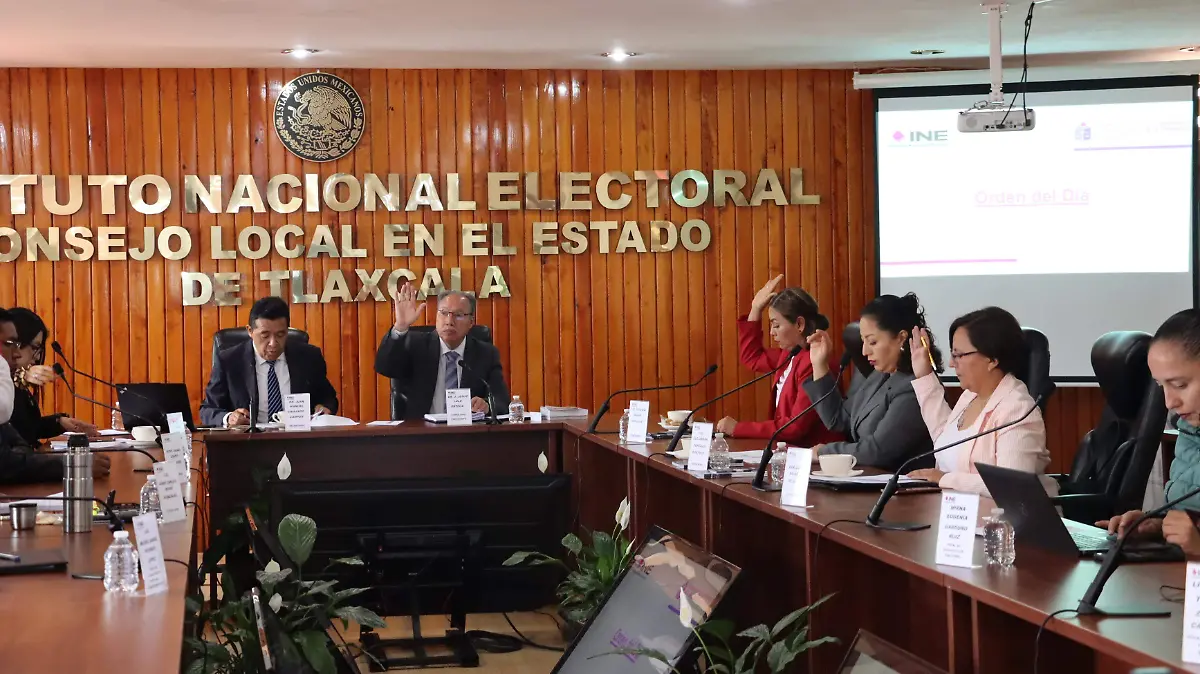 SESIÓN INE (5)