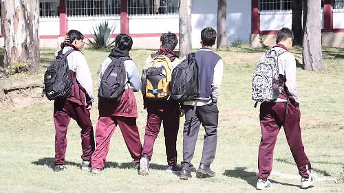 LA ESCUELA ES NUESTRA (3)