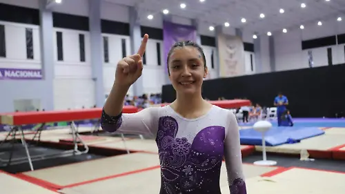 FRIDA VANESSA GIMNASTA DE TRAMPOLIN 6
