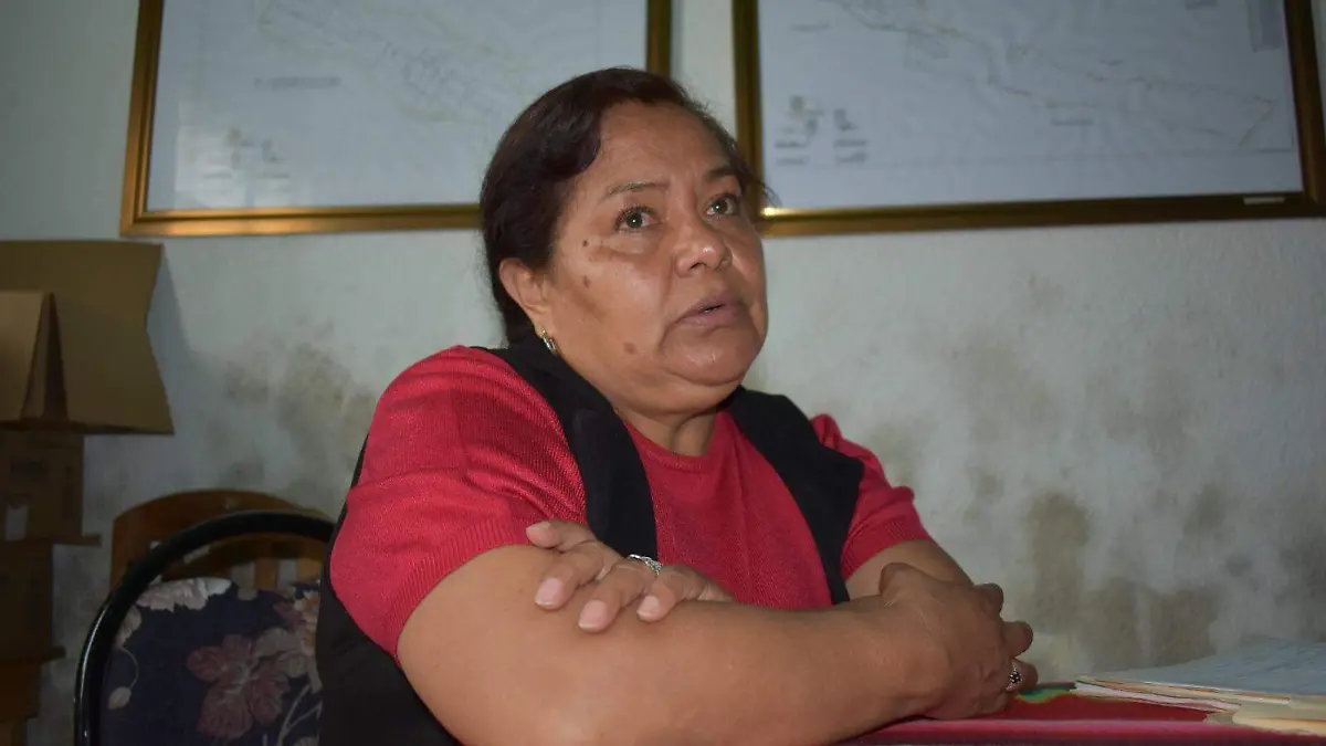 Ejidatarios de Muñoztla, Chiautempan, embargan tractor a excomisario