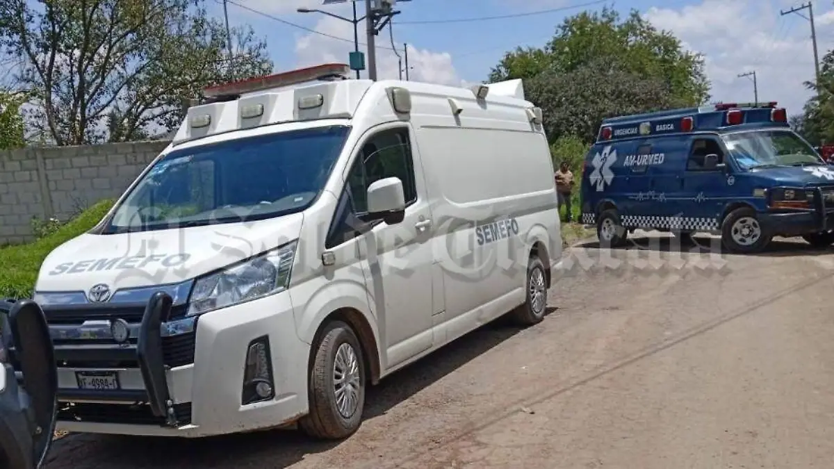 Hallan cadáver tras deslave en un predio de Nanacamilpa