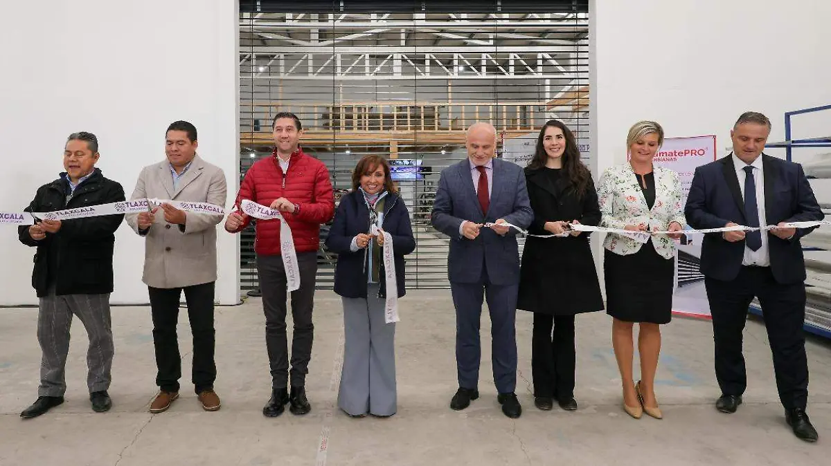 Inaugura Gobernadora planta Checa en Atltzayanca 3