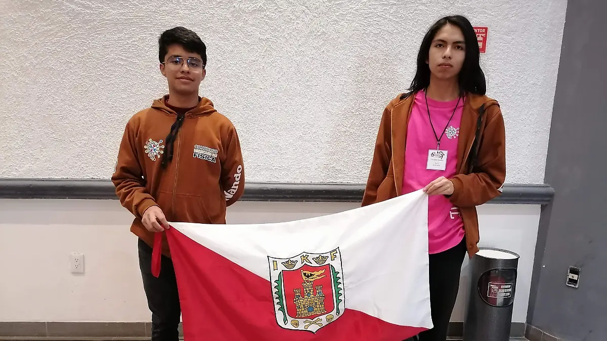 FERNANDO Y EVER SINGAPUR