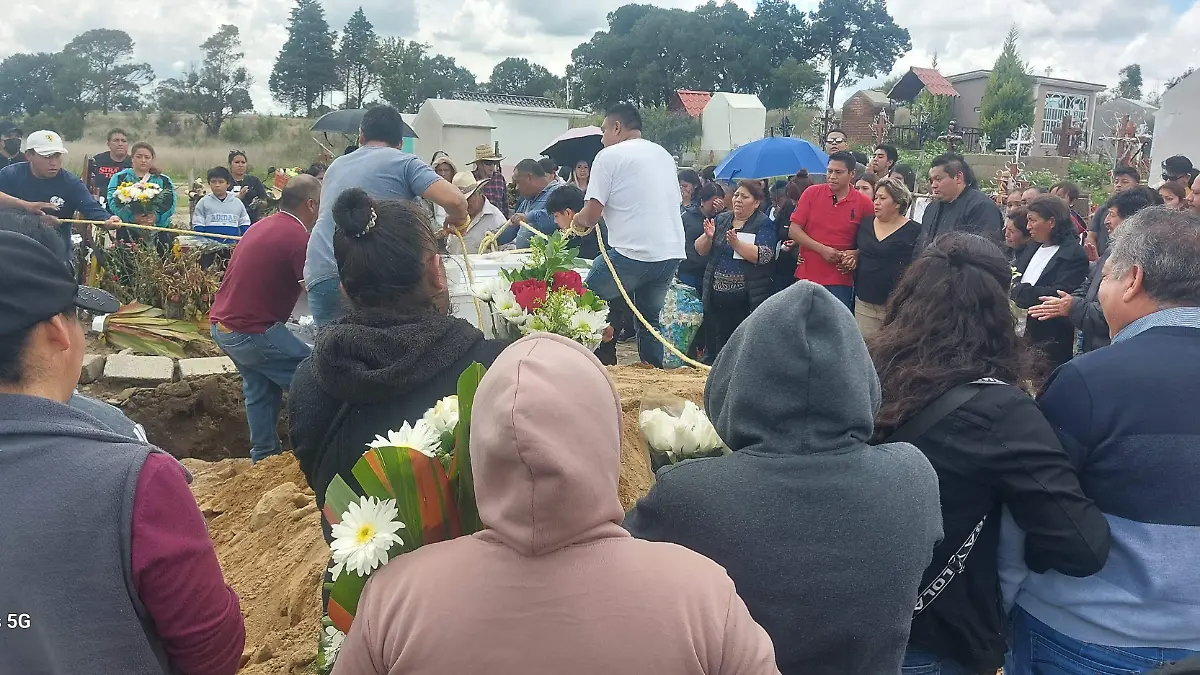 entierro Kevin Akberto en Cuauhtelulpan (2)